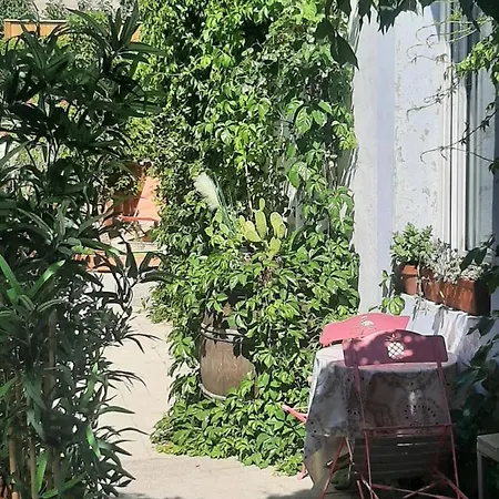 La Tour Des Fées Hotel Quissac (Gard)