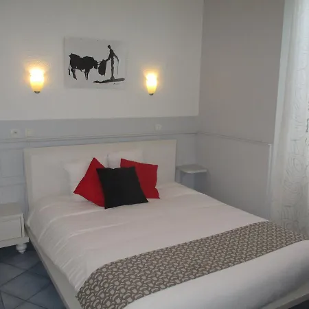 La Tour Des Fees Quissac (Gard)